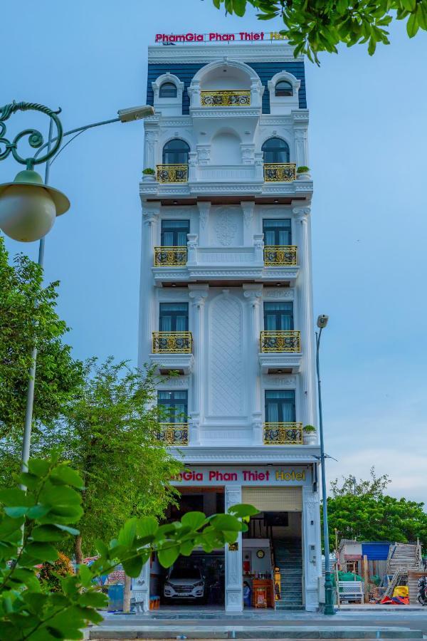 Hotel PhạM Gia Phan ThiéT Phan Thiet Exterior photo